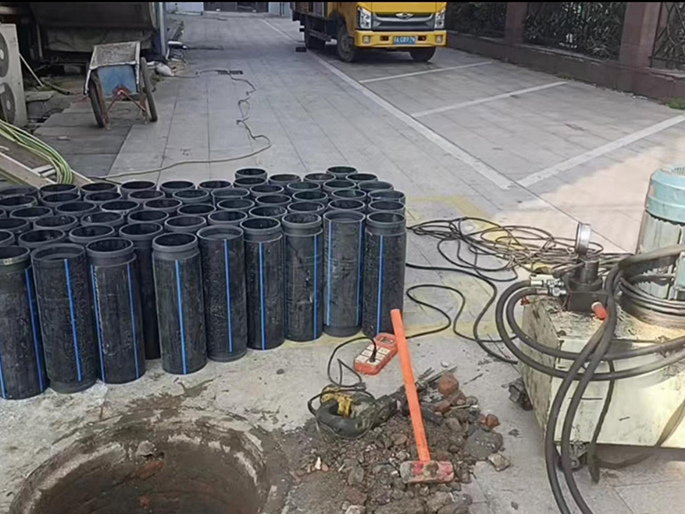 江东PE置换管厂家 DN315置换管 非开挖管短管置换